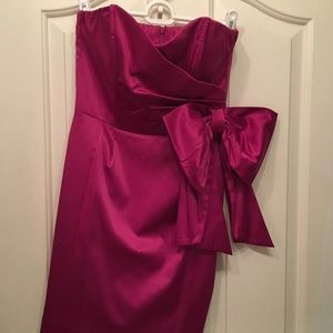 Magenta strapless party dress